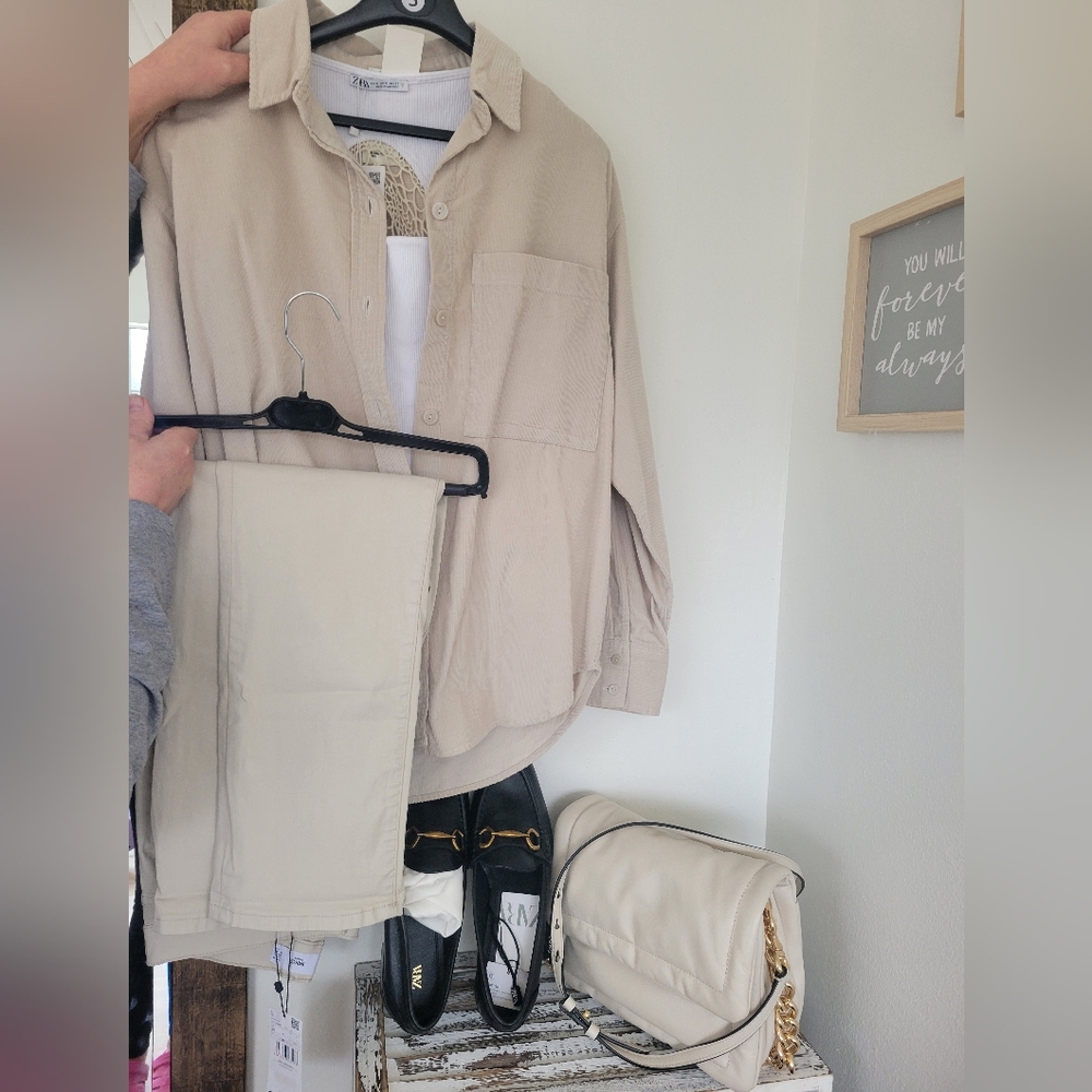 Oversized corduroy shirt - Picture 2 of 5